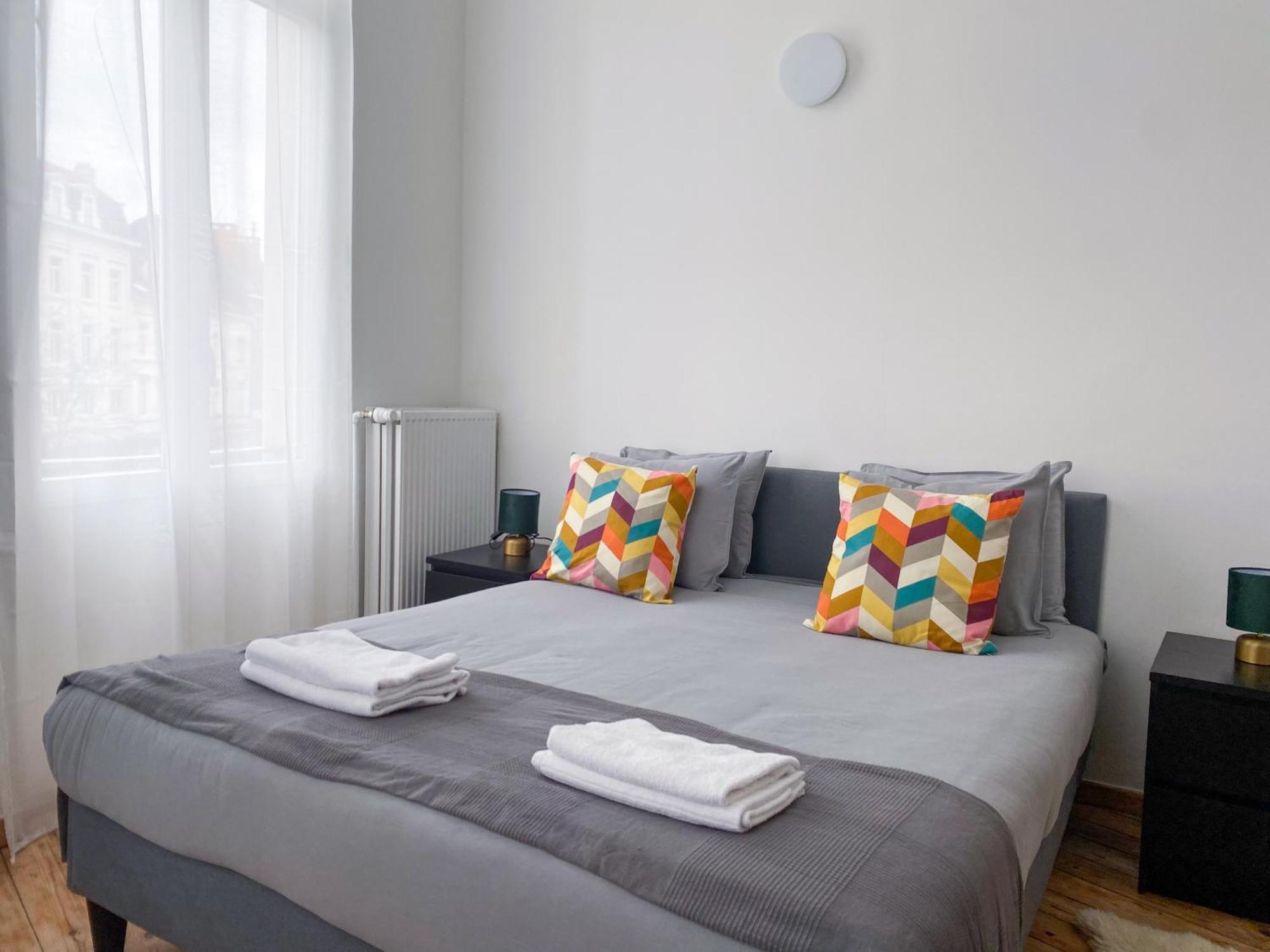 New Cozy Apartments In Porte De Hal Brussel Bagian luar foto